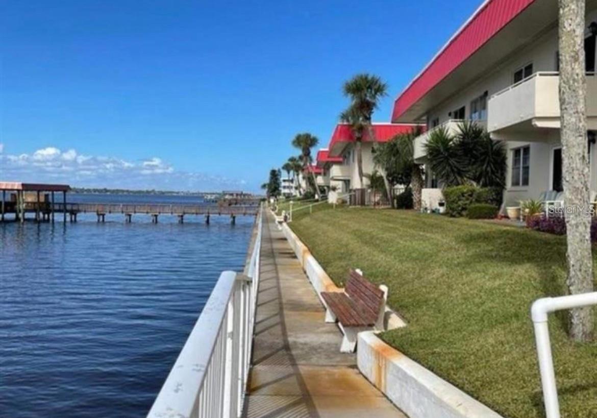 RIVERSIDE CONDO - Residential Lease