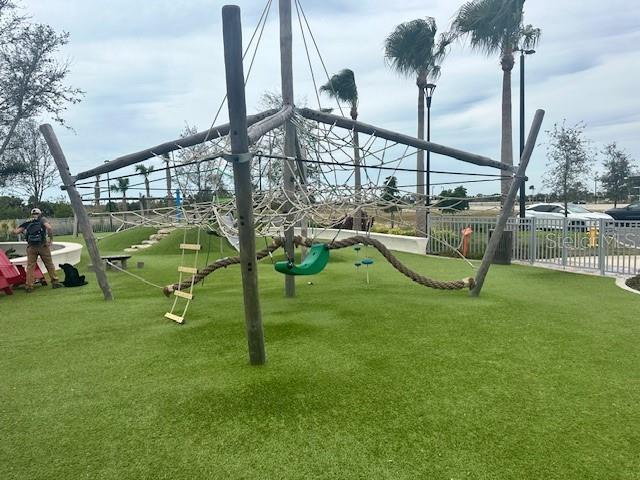 WELLEN PARK GOLF & COUNTRY CLUB - Residential Lease