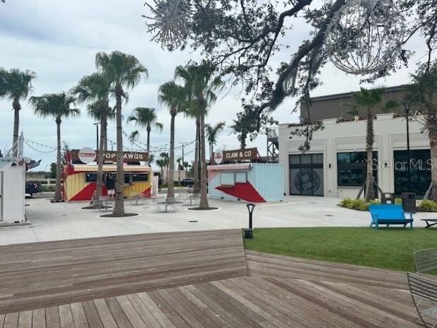 WELLEN PARK GOLF & COUNTRY CLUB - Residential Lease