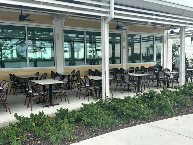 WELLEN PARK GOLF & COUNTRY CLUB - Residential Lease