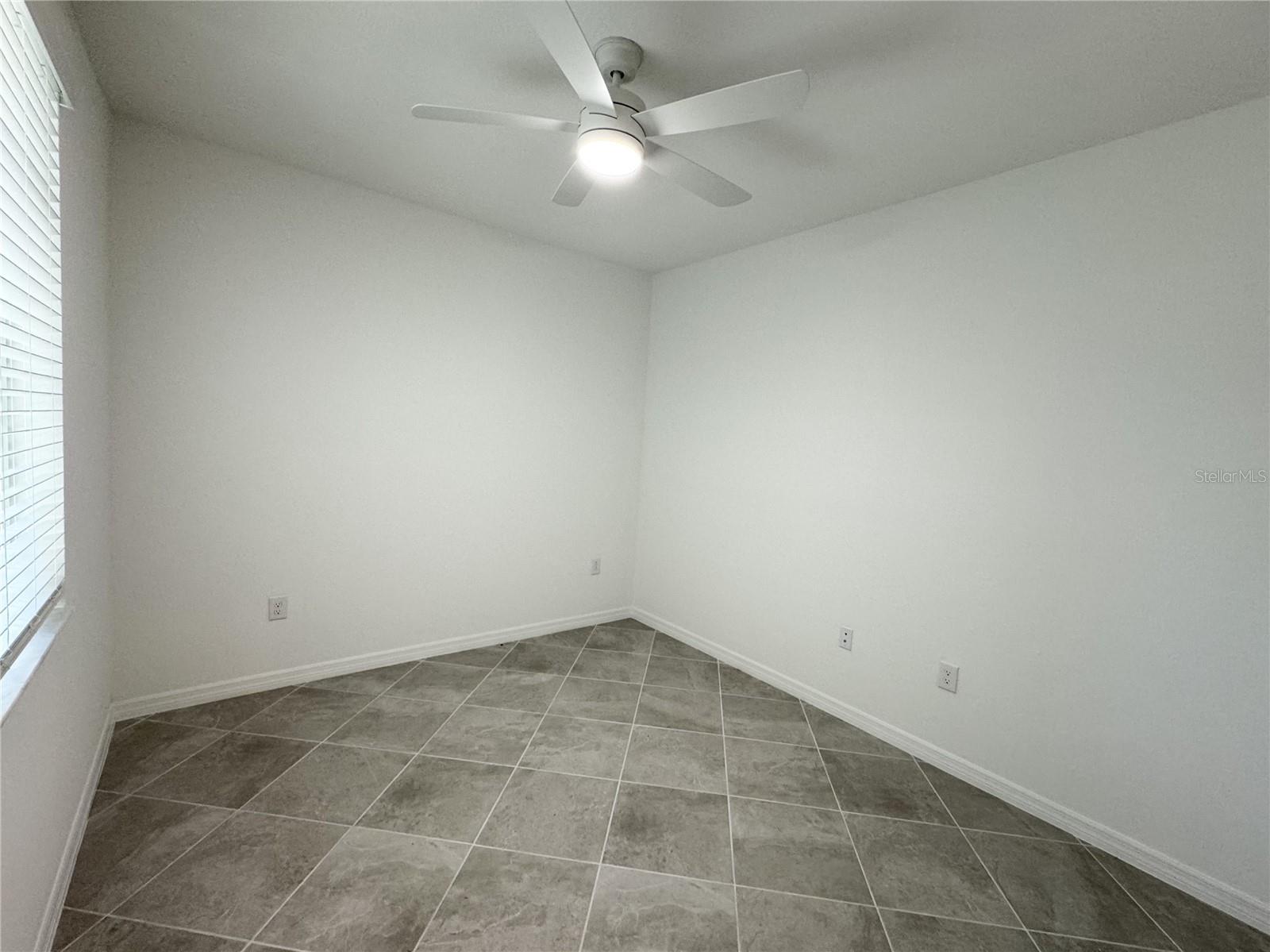 WELLEN PARK GOLF & COUNTRY CLUB - Residential Lease