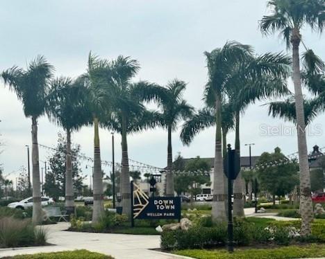 WELLEN PARK GOLF & COUNTRY CLUB - Residential Lease