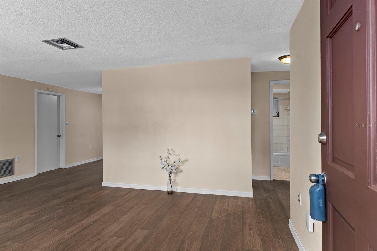 REGENCY PARK - Residential