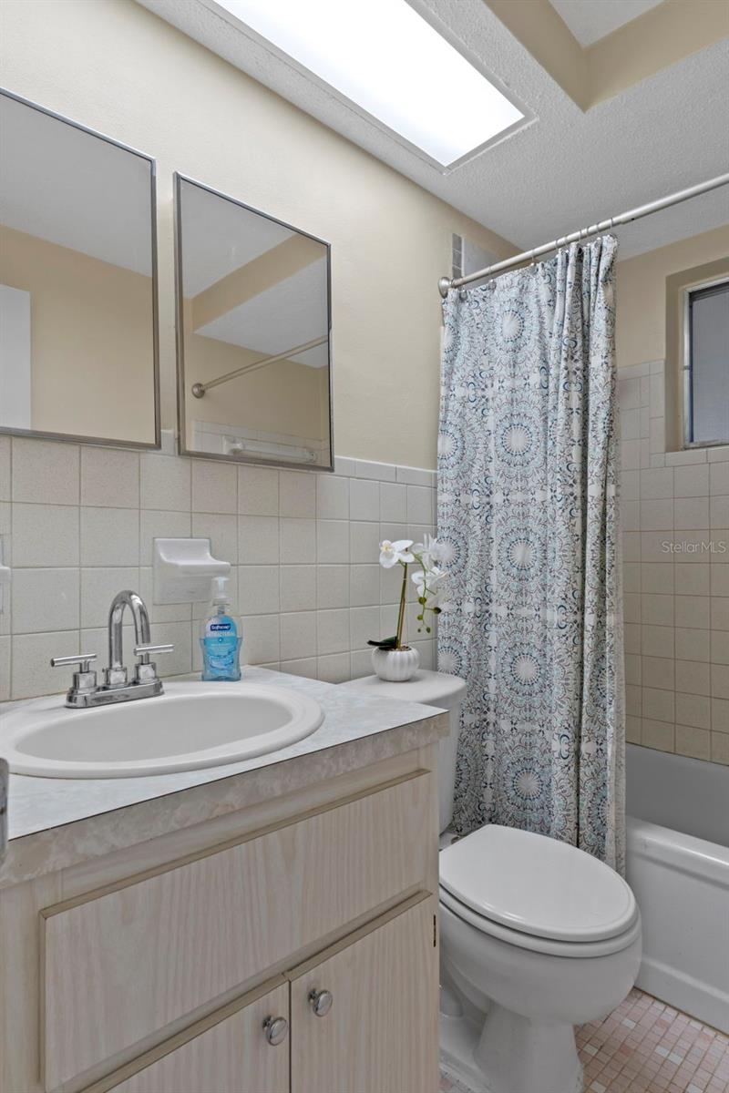 REGENCY PARK - Residential