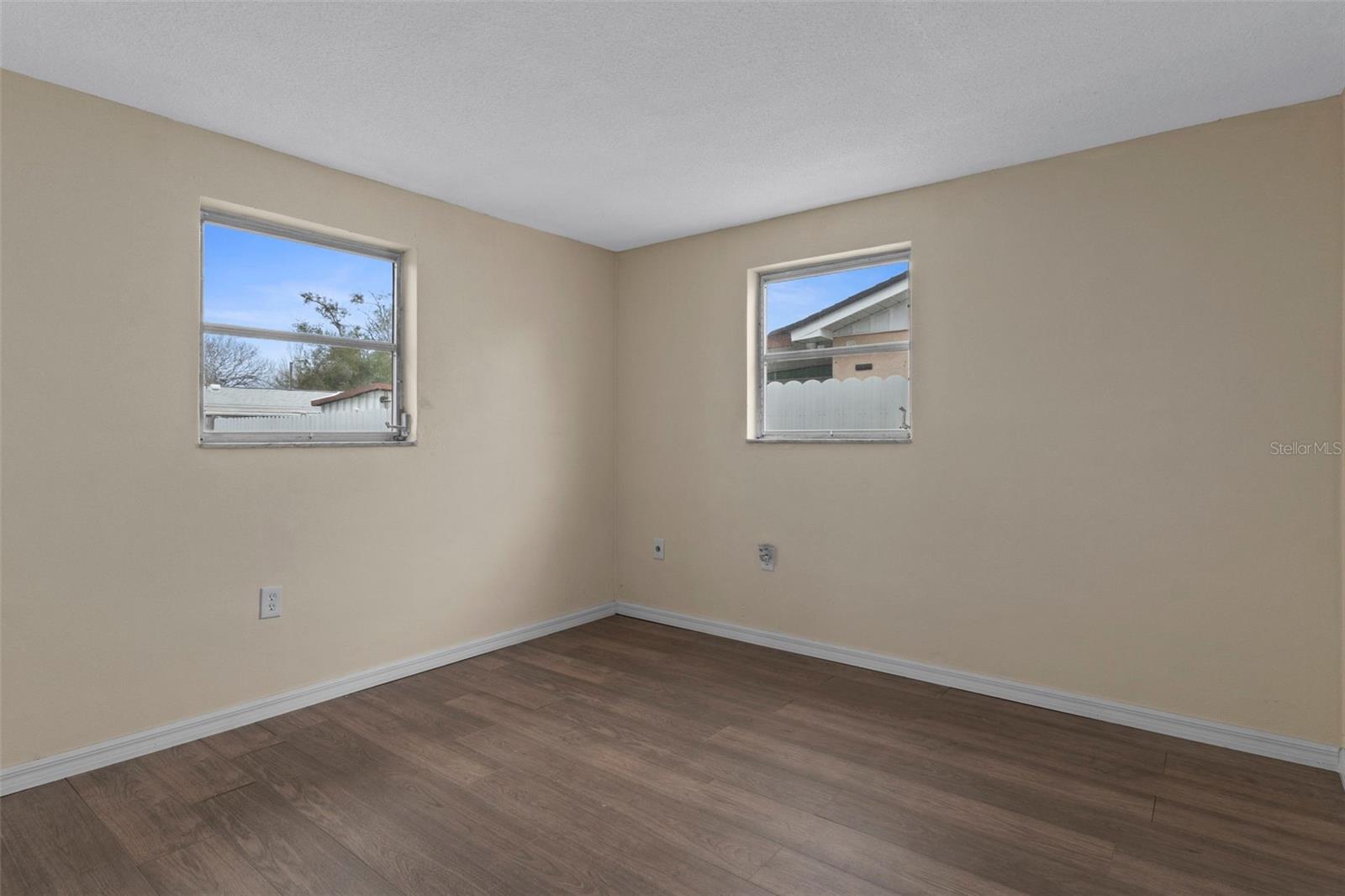 REGENCY PARK - Residential