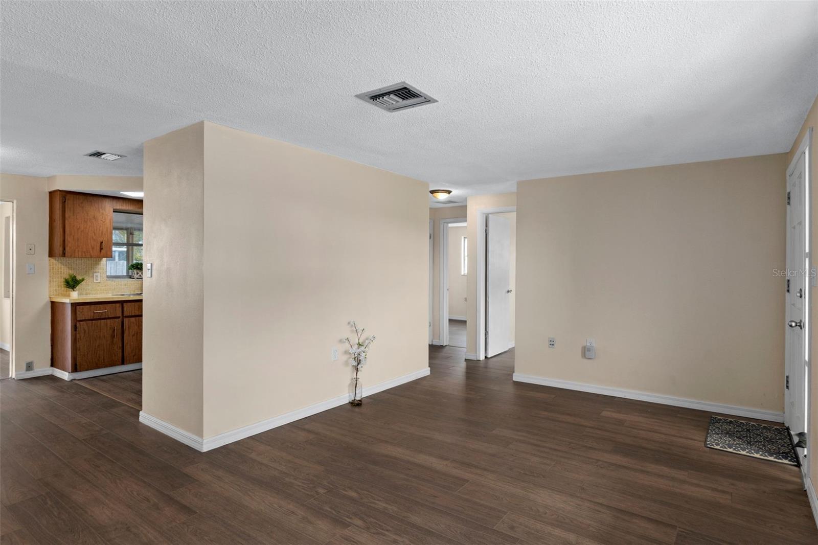 REGENCY PARK - Residential