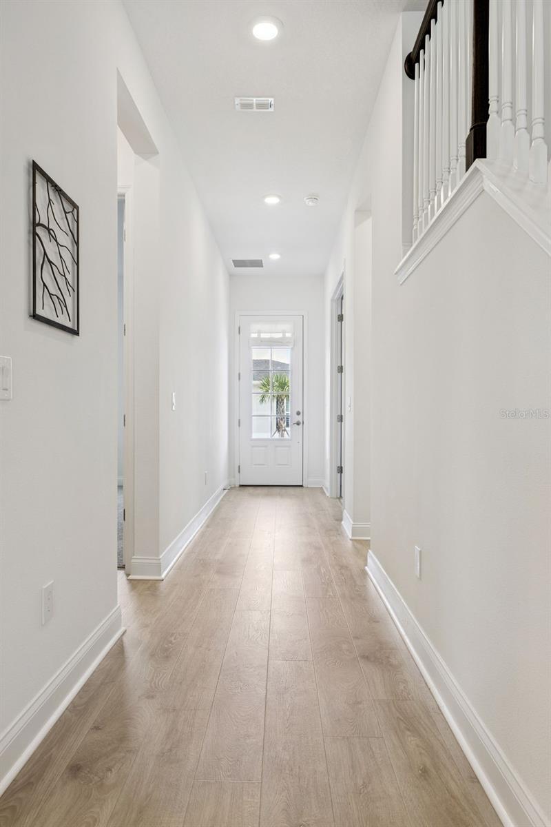 Oakland, Florida, 34787, United States, 5 Bedrooms Bedrooms, ,3 BathroomsBathrooms,Residential,Active,2045739