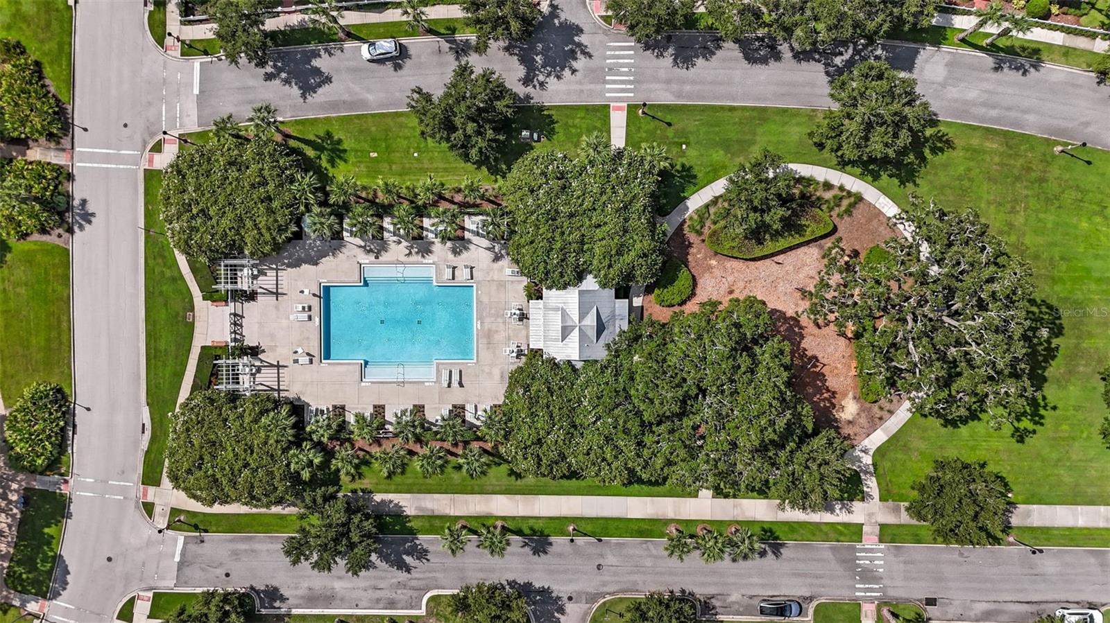 Oakland, Florida, 34787, United States, 5 Bedrooms Bedrooms, ,3 BathroomsBathrooms,Residential,Active,2045739