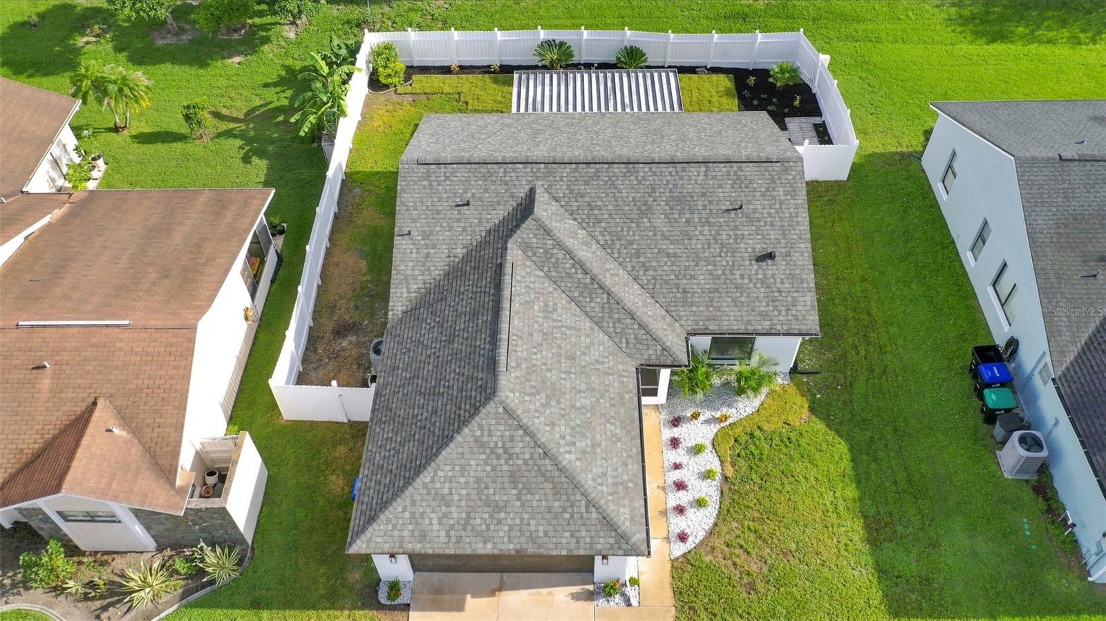 5207 DESMOND LANE