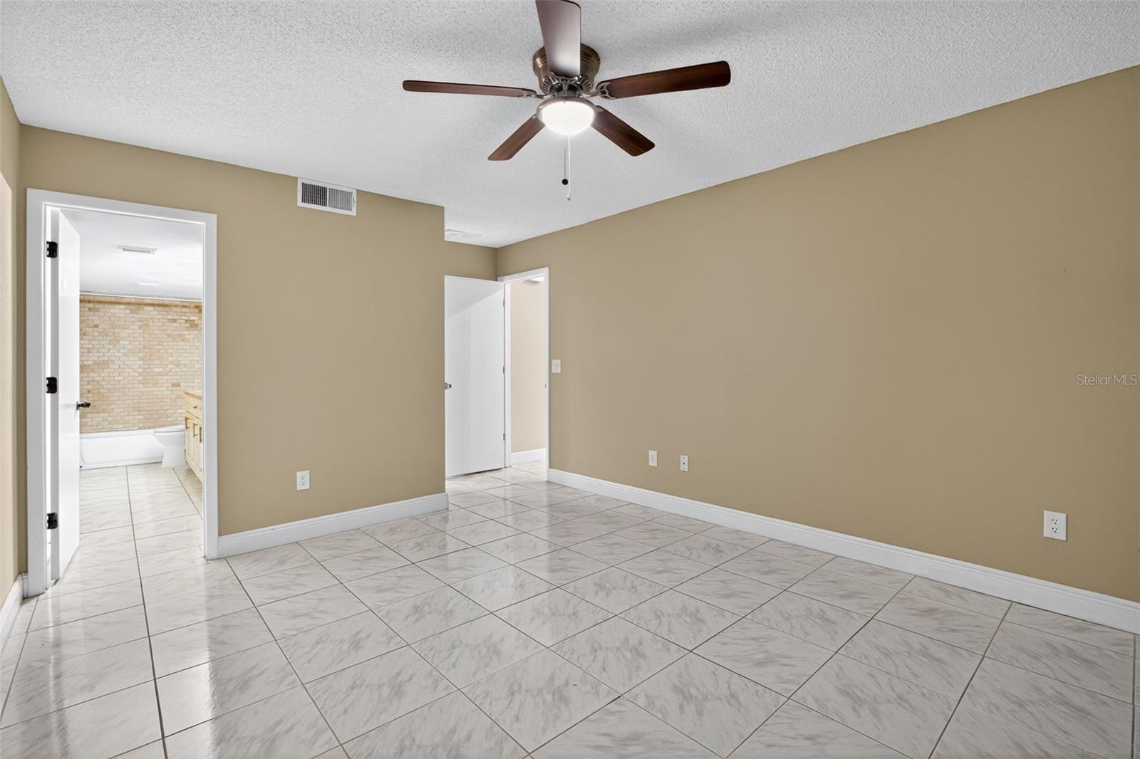 COUNTRYWAY PRCL B TR 4 - Residential