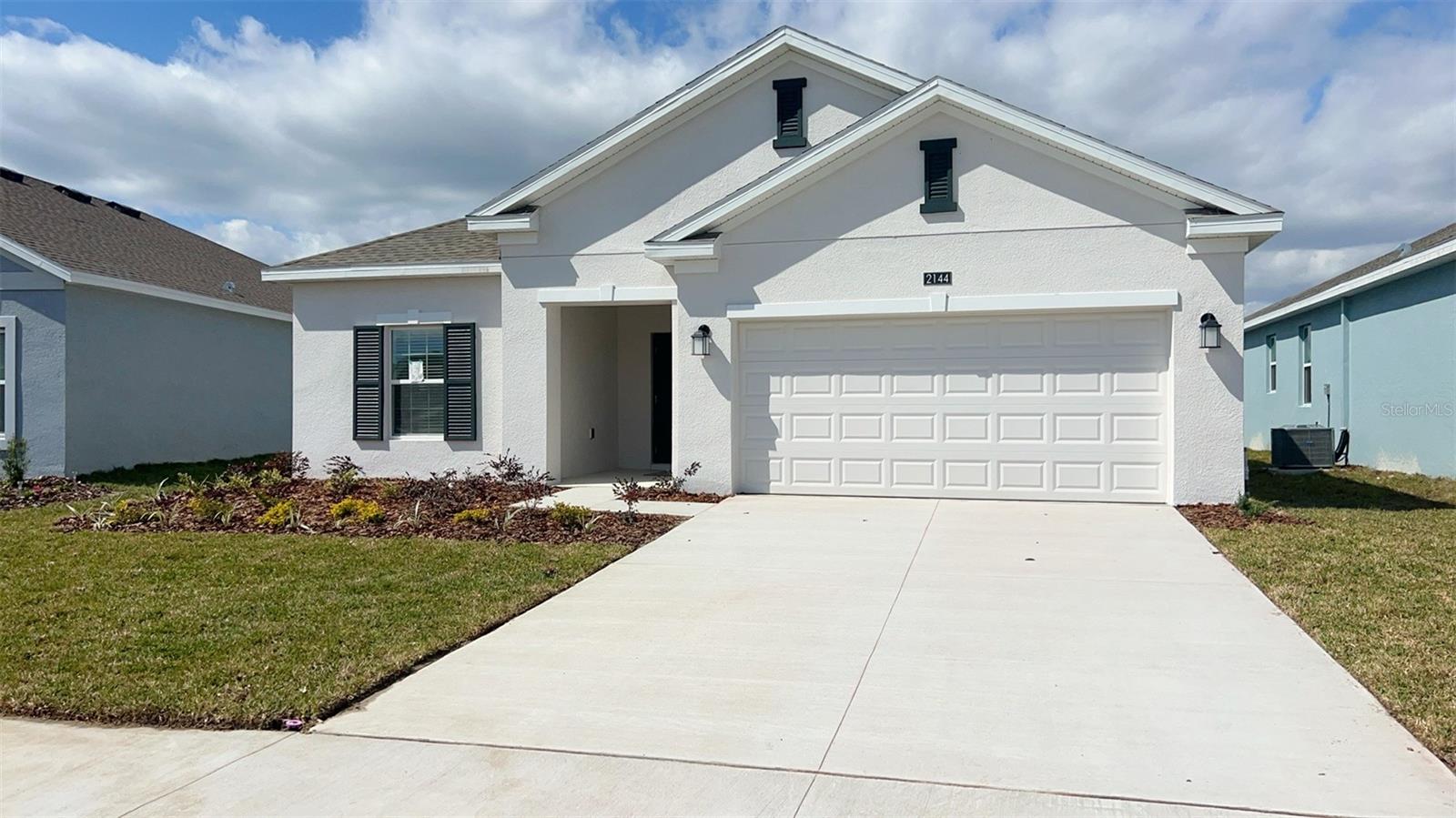 Available on Nov 1st 2025.
Welcome to Storey Creek Kissimmee! Check it out this Newer HOME WITH HUGE LAKE VIEW! Families love this spacious cozy one-story, four bedroom, two bathroom home. The kitchen overlooks the dining and family rooms, this home is perfect for entertaining. The large owner's suite includes a bedroom, bathroom with his and her sinks, and a walk-in closet. The residents in Storey Creek community will enjoy tons of amenities, including sports courts and a swimming pool. The local area offers several schools and proximity to major highways like SR 535, I-4, and US 192. Orlando is only 40 minutes away, lawn care included. Contact us for a showing.
Owner pays the HOA and lawn care, the tenant responsible for all the utilities.