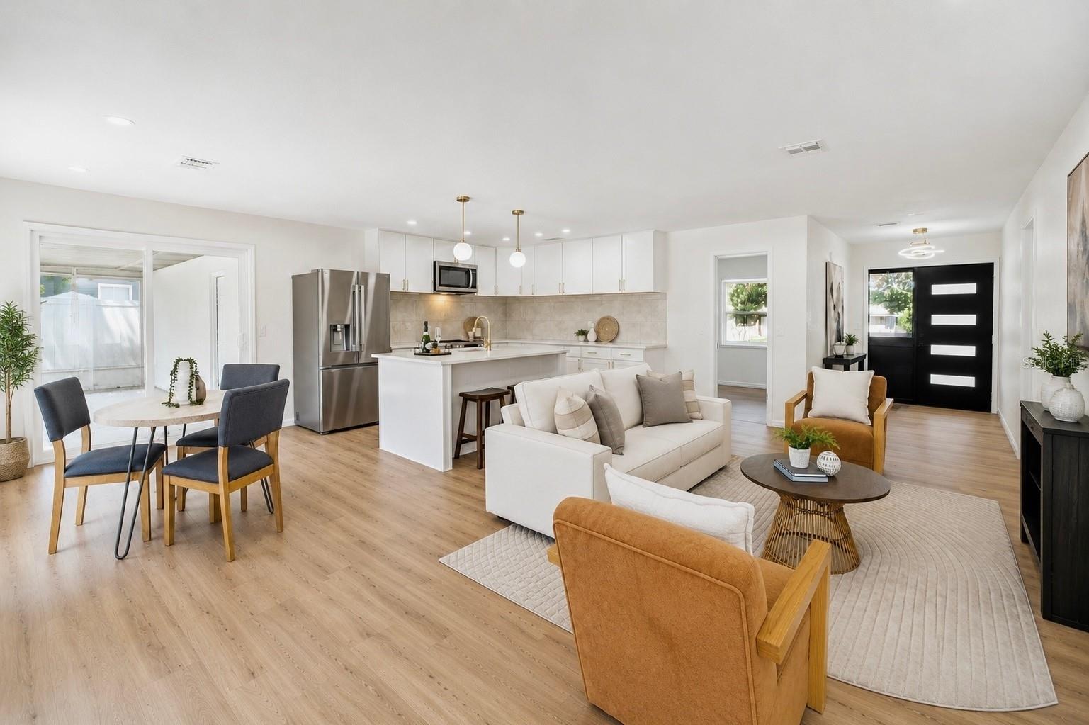 DELTONA LAKES UNIT 10 IN 25 & 36 18 30 - Residential