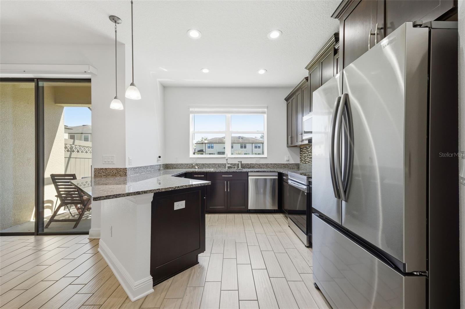 WEST LAKE TWNHMS PH 2 - Residential