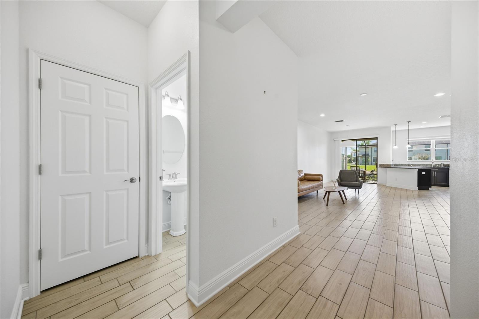 WEST LAKE TWNHMS PH 2 - Residential