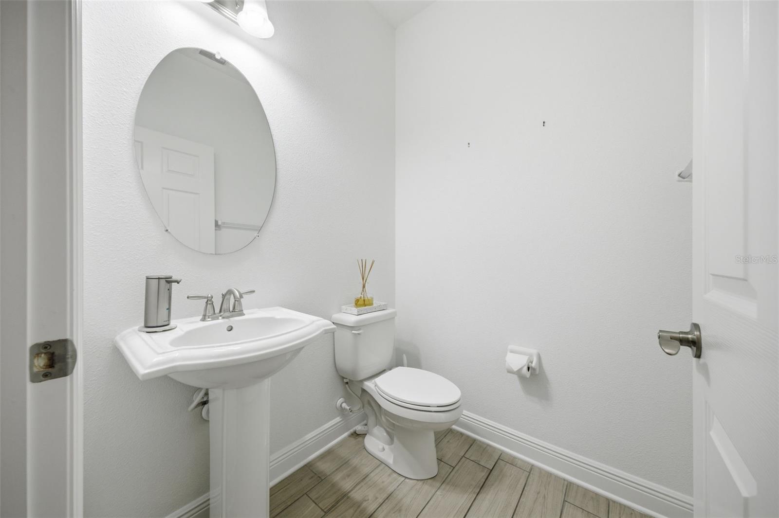 WEST LAKE TWNHMS PH 2 - Residential