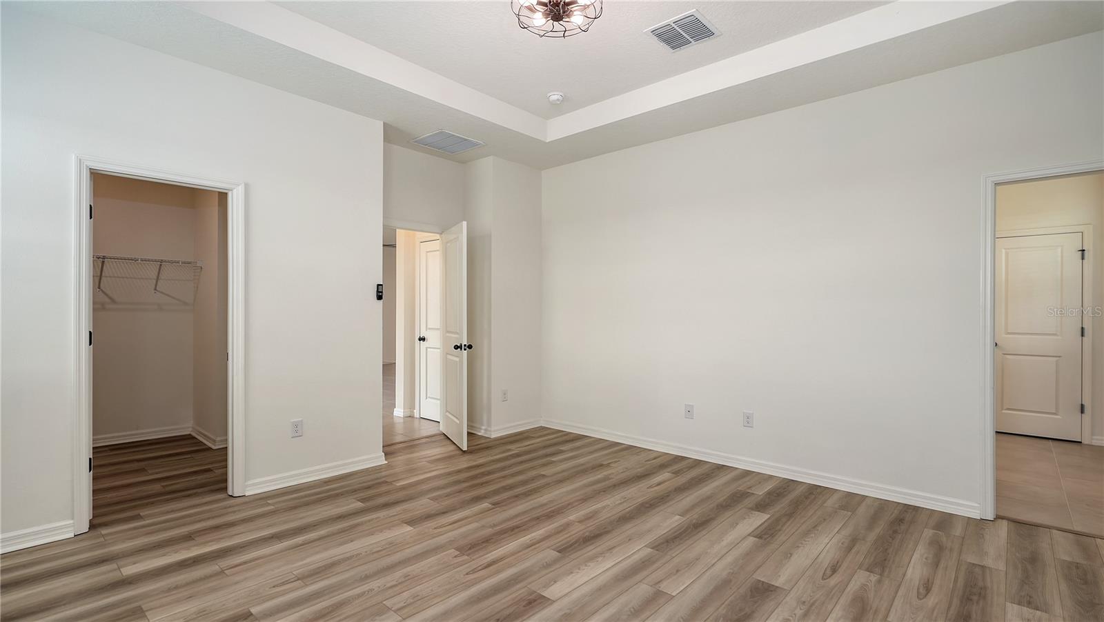 GRADY POINTE - Residential