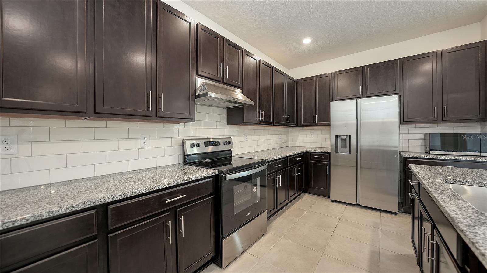 GRADY POINTE - Residential