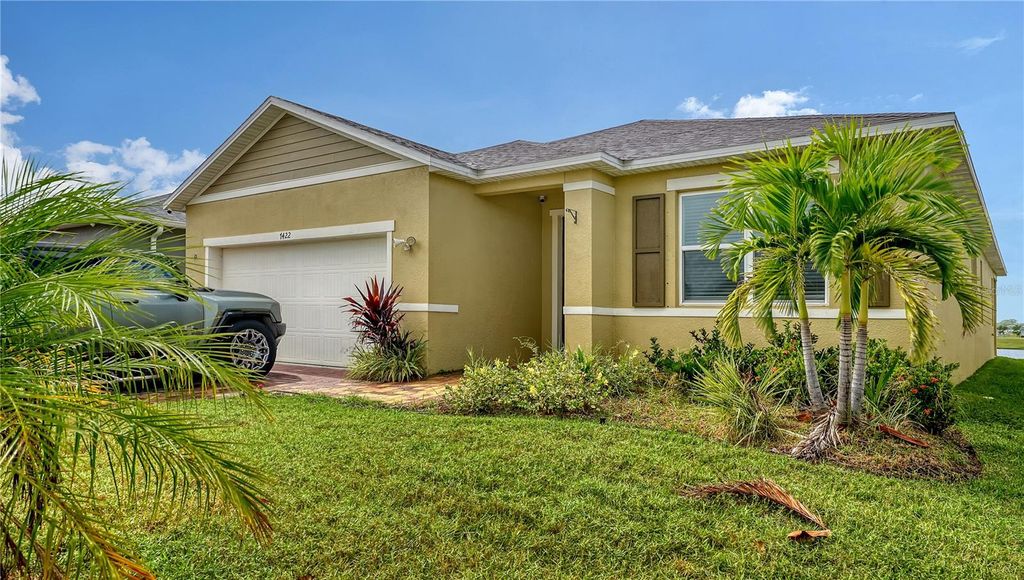 Photo of 7422 35th Lane E, Sarasota, FL 34243 (MLS # A4663013)