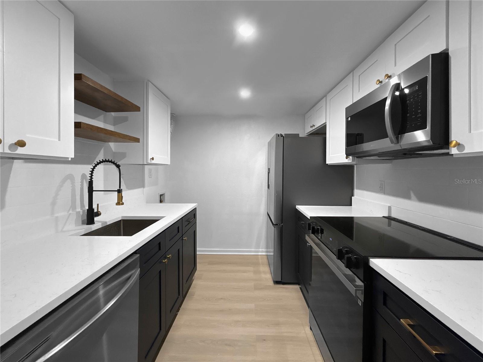 LAS PALMAS AT SAND LAKE CONDO - Residential