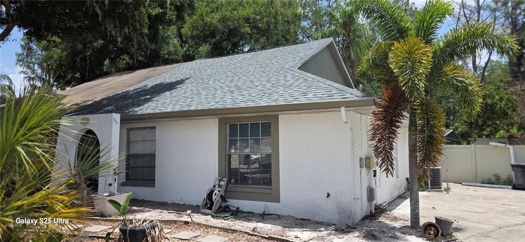 Photo of 3205 Laurel Dale Drive, Tampa, FL 33618 (MLS # O6425108)