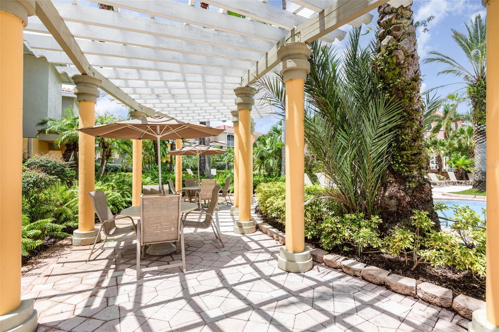 LAS PALMAS OF SARASOTA - Residential