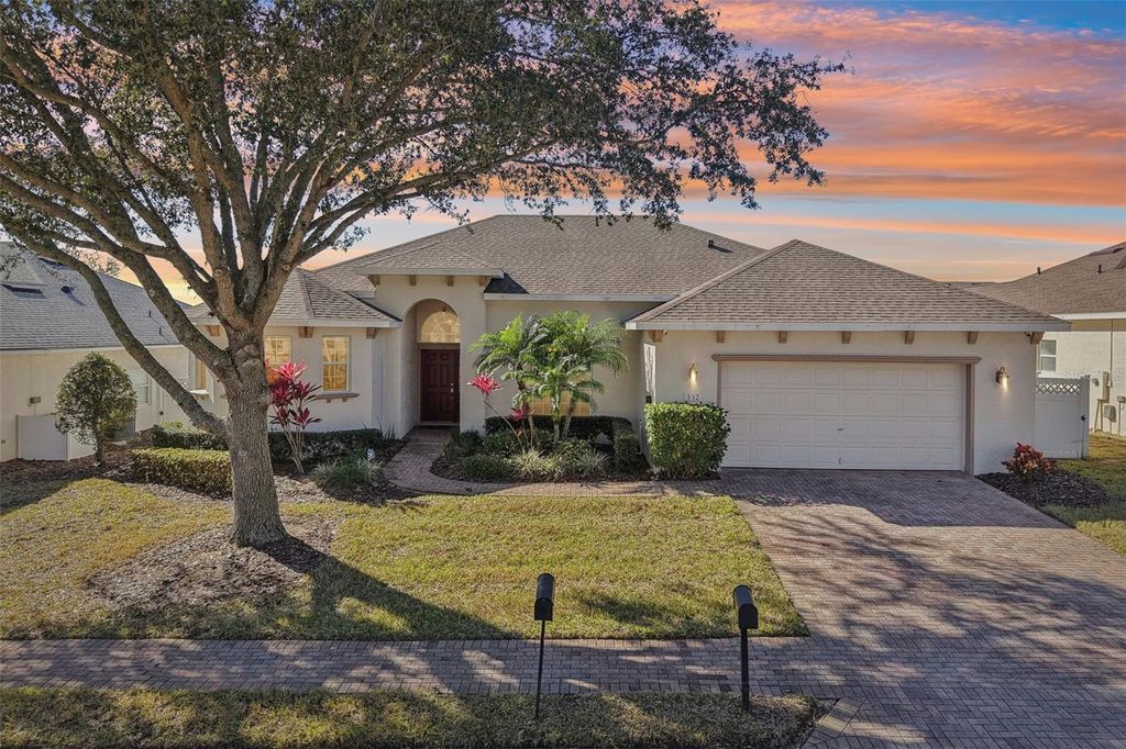 Photo of 332 Burford Circle, Davenport, FL 33896 (MLS # O6375252)