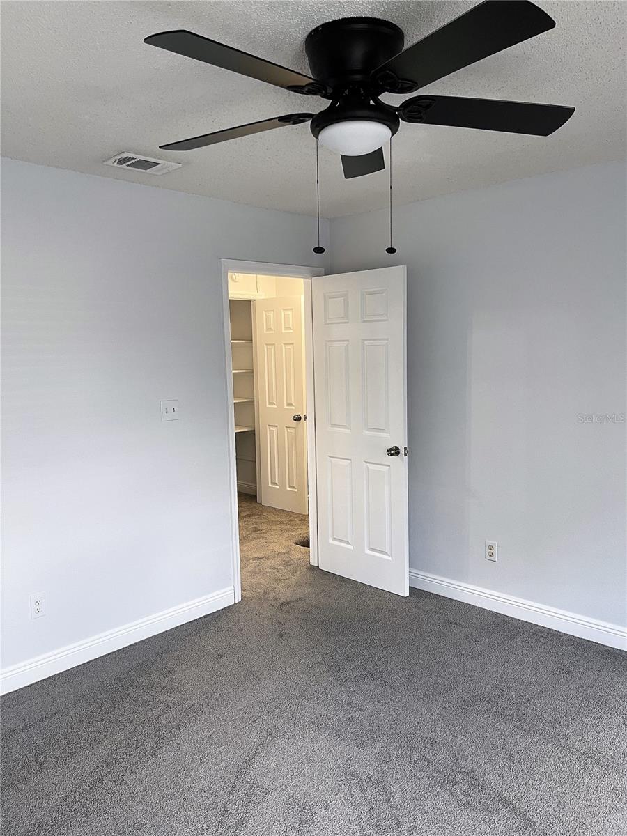 OAKLAND VILLAGE SEC 3 - Residential