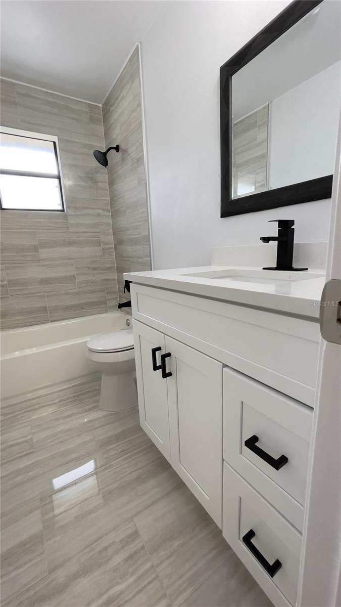 OAKLAND VILLAGE SEC 3 - Residential