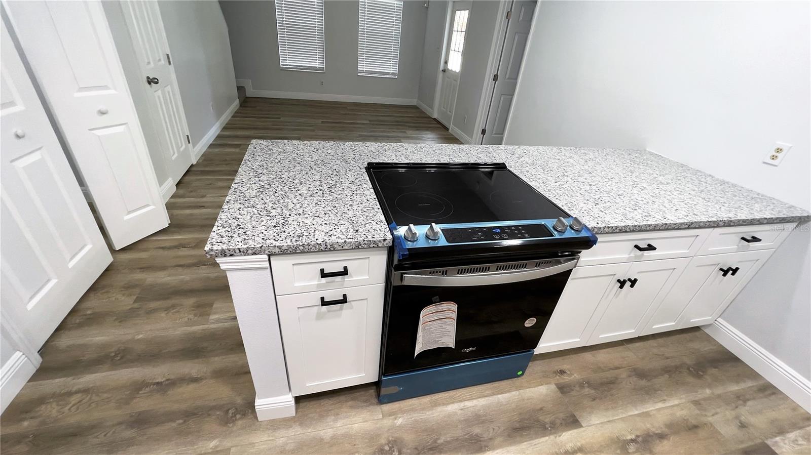 OAKLAND VILLAGE SEC 3 - Residential