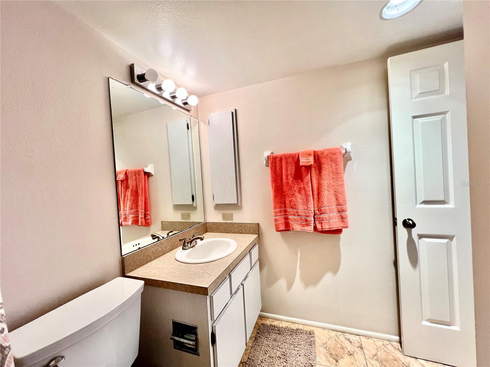 RUDDER CLUB CONDO - Residential Lease