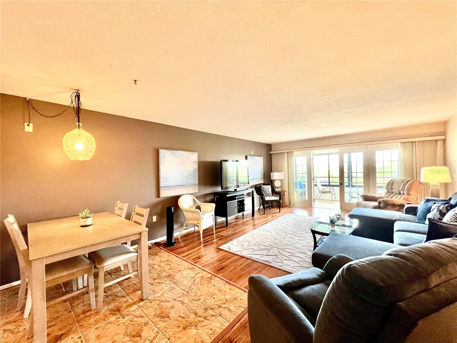 RUDDER CLUB CONDO - Residential Lease