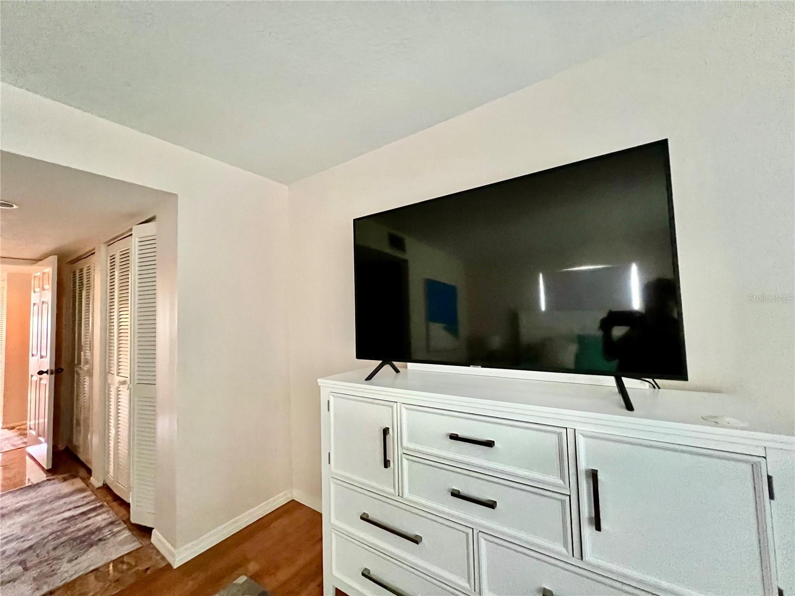 RUDDER CLUB CONDO - Residential Lease