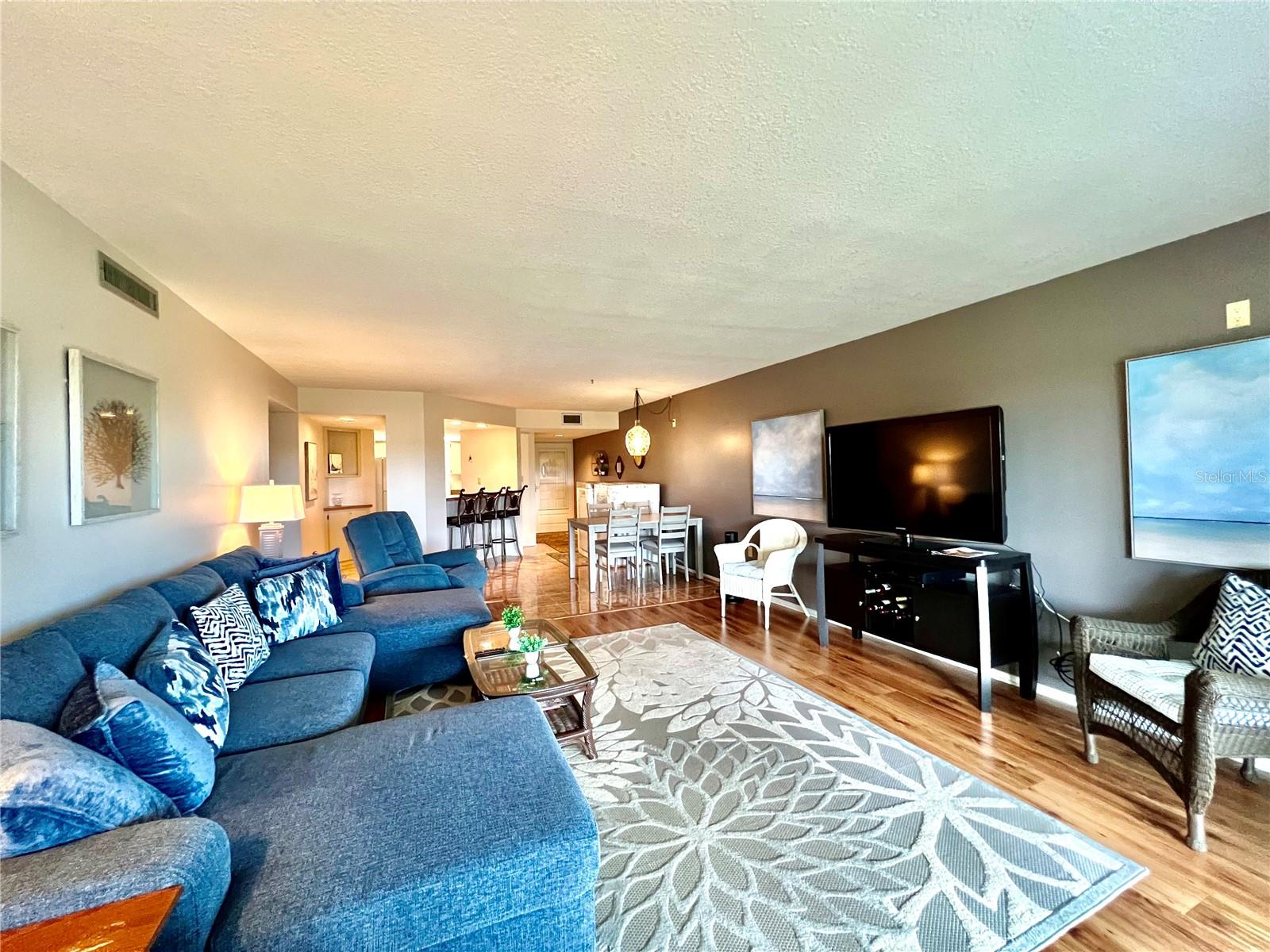 RUDDER CLUB CONDO - Residential Lease
