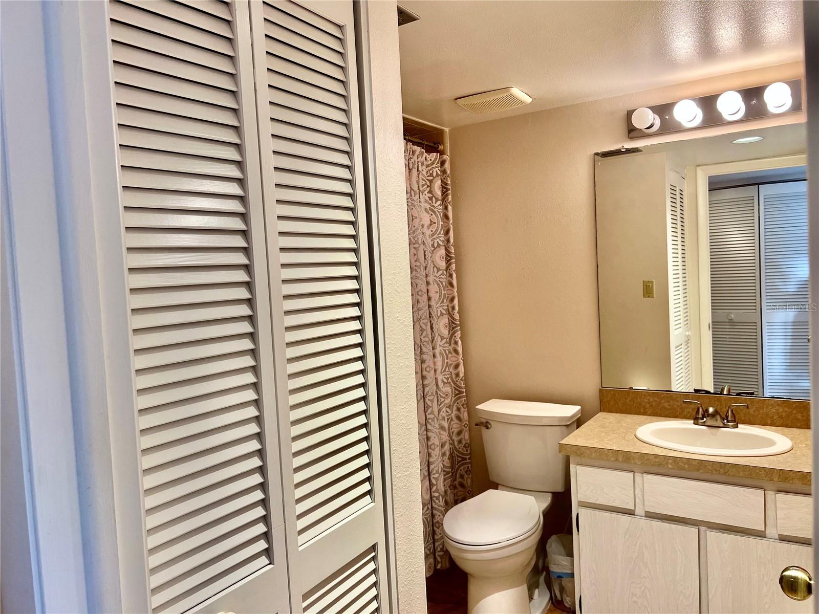 RUDDER CLUB CONDO - Residential Lease