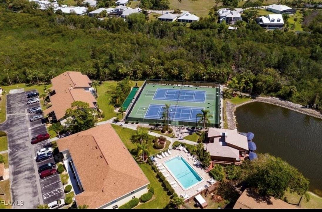 FOXMOOR VILLAGE CONDO - Residential