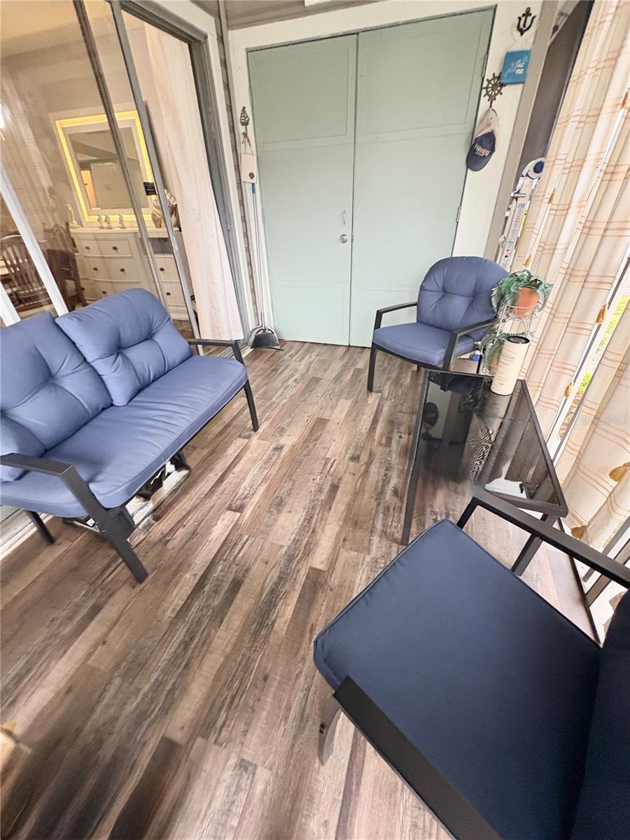 FOXMOOR VILLAGE CONDO - Residential