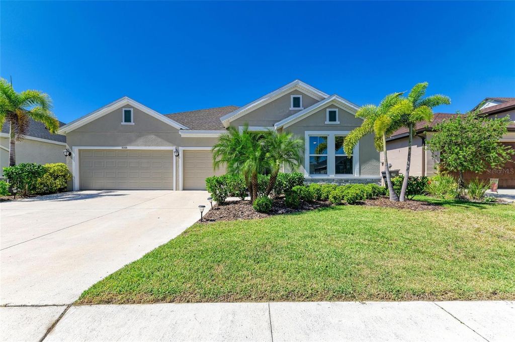 Photo of 8318 Abalone Loop, Parrish, FL 34219 (MLS # A4668543)