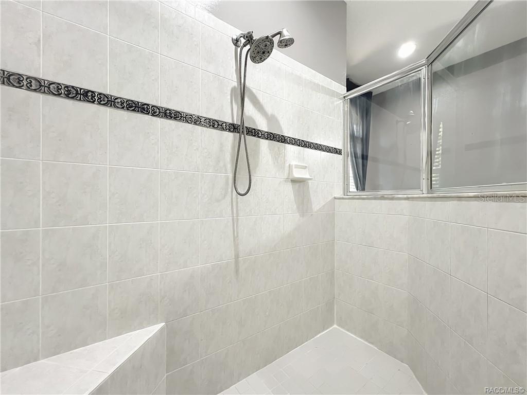 PINE RIDGE UNIT 03 - Residential