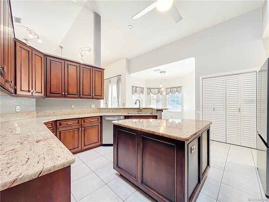 PINE RIDGE UNIT 03 - Residential