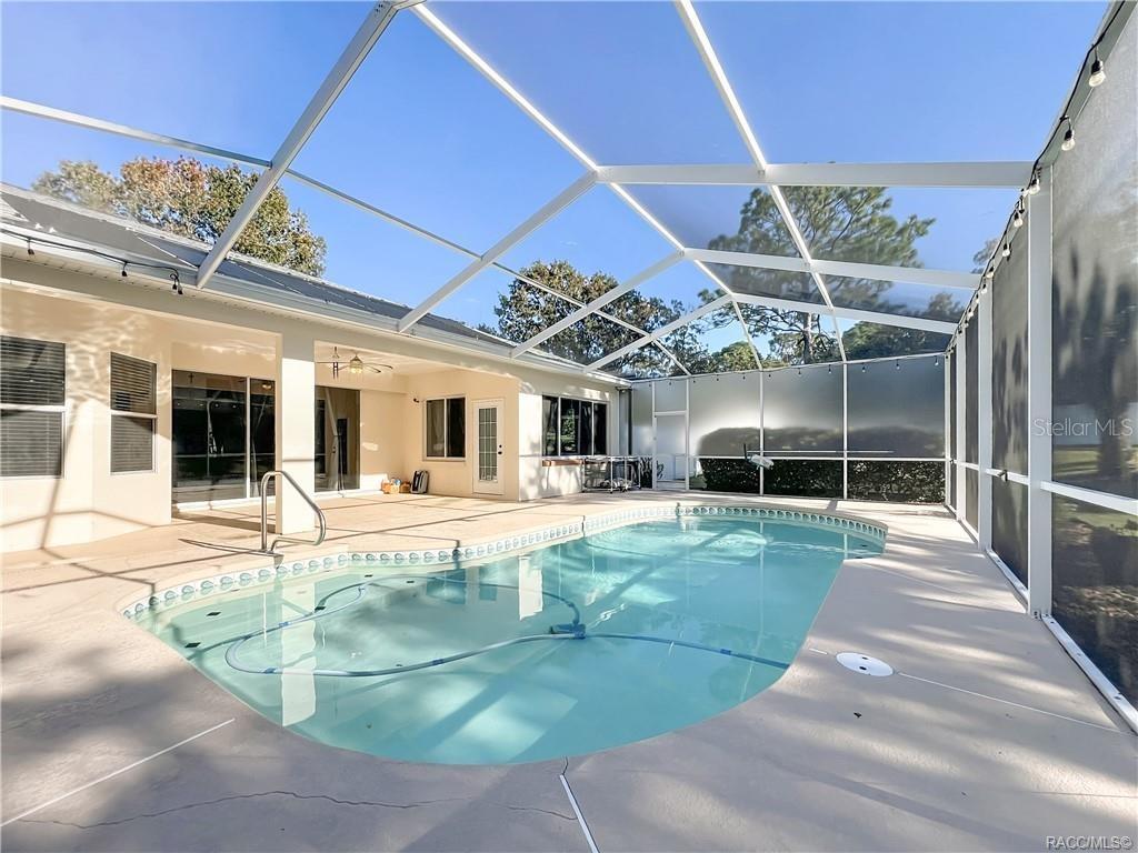 PINE RIDGE UNIT 03 - Residential