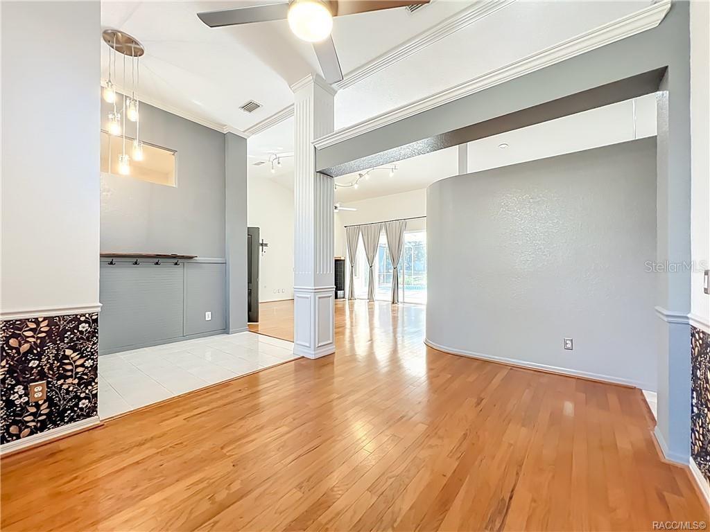 PINE RIDGE UNIT 03 - Residential