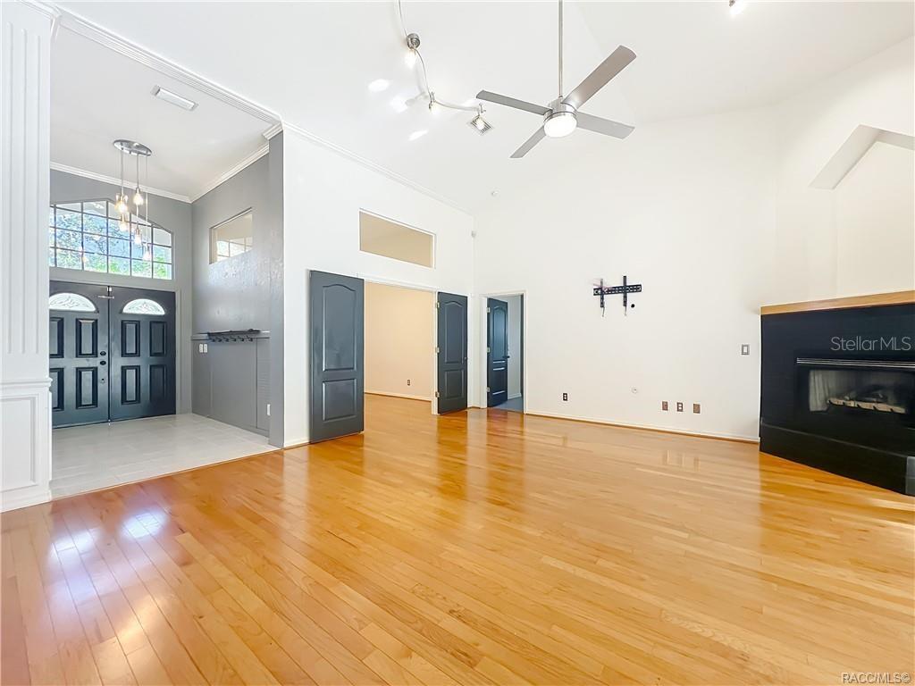 PINE RIDGE UNIT 03 - Residential