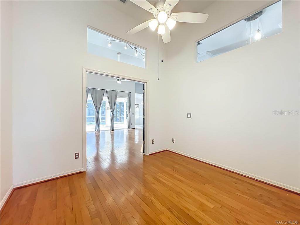 PINE RIDGE UNIT 03 - Residential