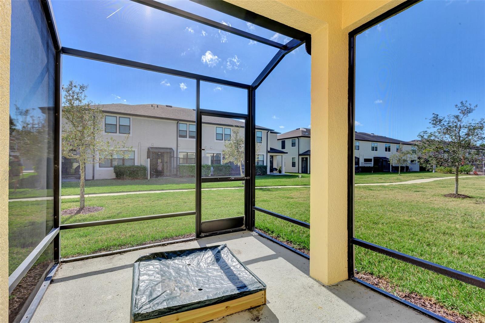 CREEKWOOD TWNHMS - Residential