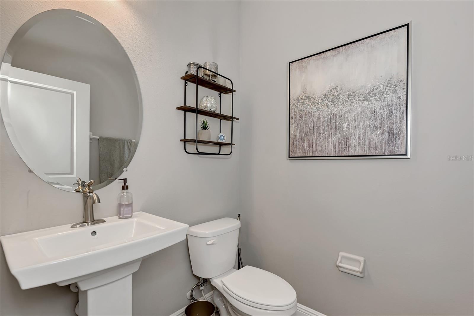 CREEKWOOD TWNHMS - Residential