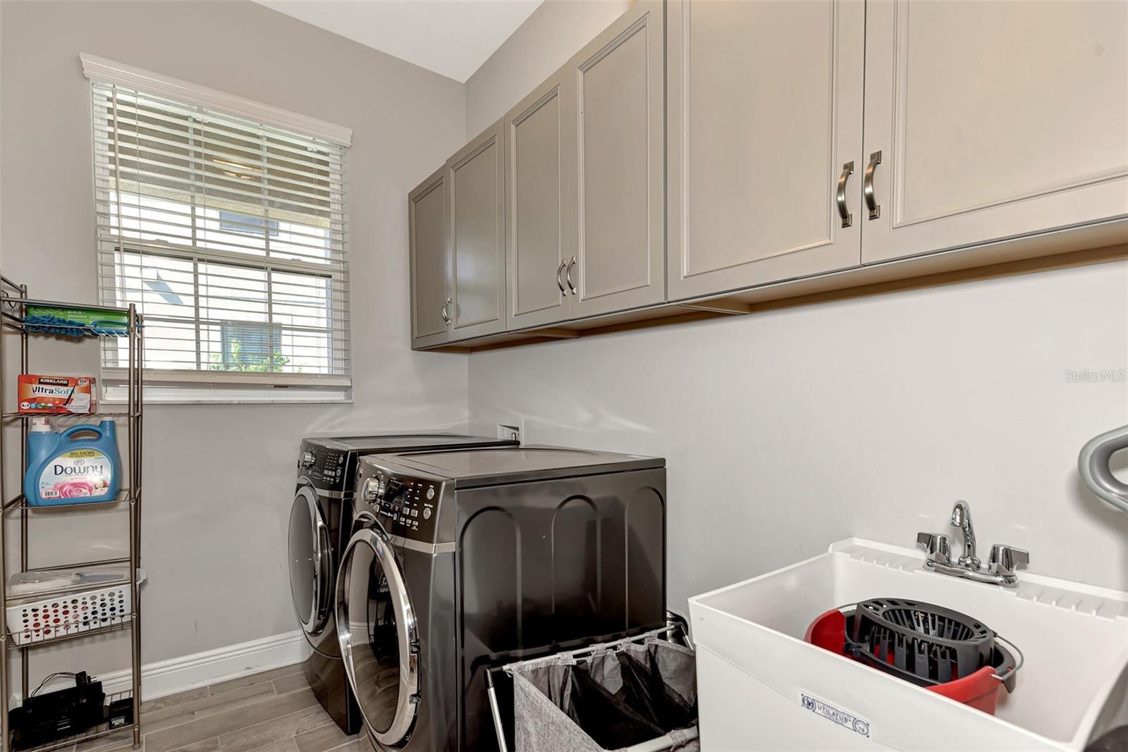 CREEKWOOD TWNHMS - Residential