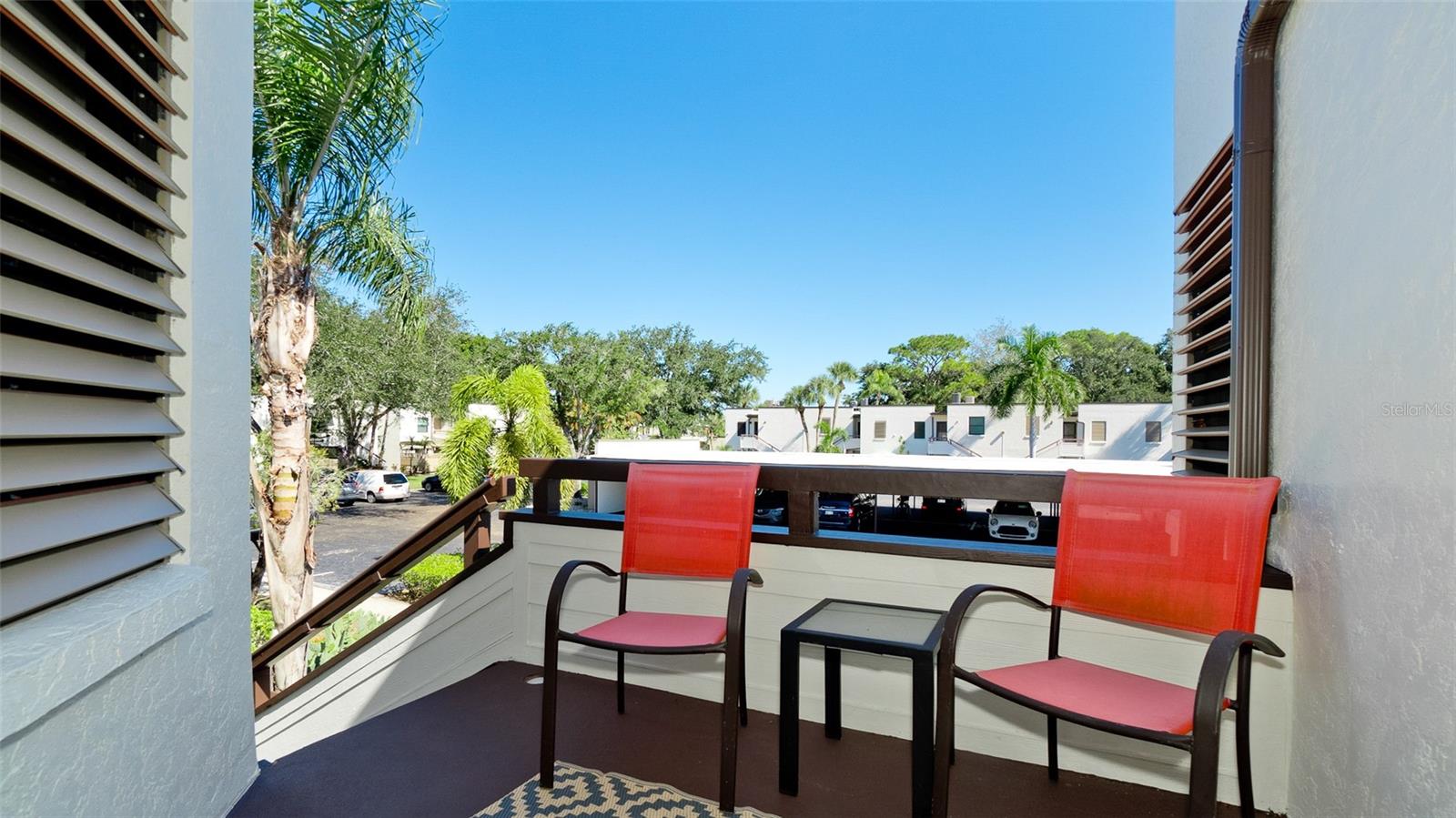 402 SPRING LAKES BOULEVARD 402