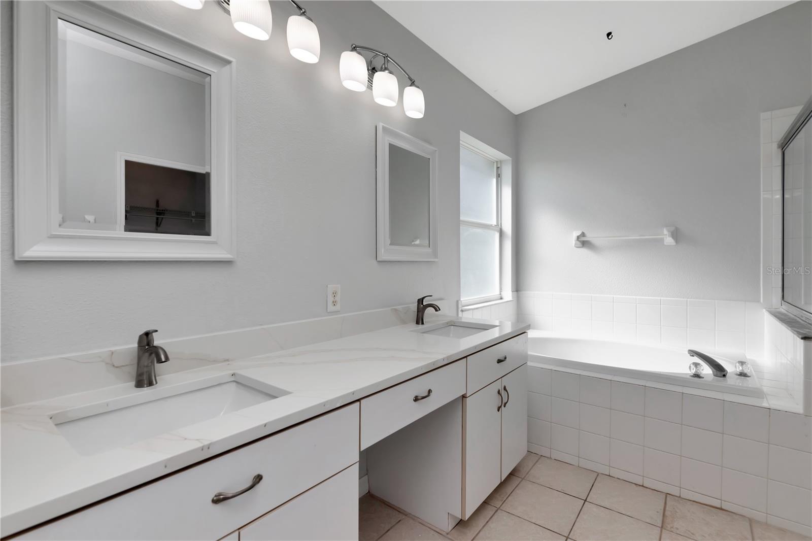 LAKE BERNADETTE PRCL 12 - Residential