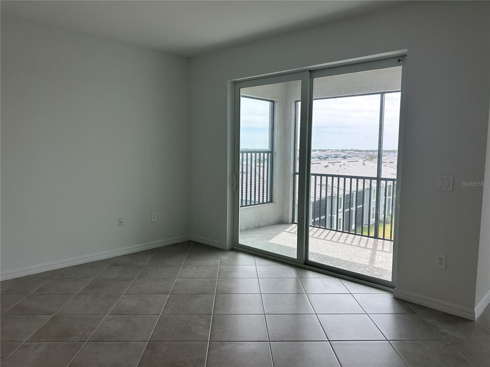 WELLEN PARK GOLF & COUNTRY CLUB - Residential Lease