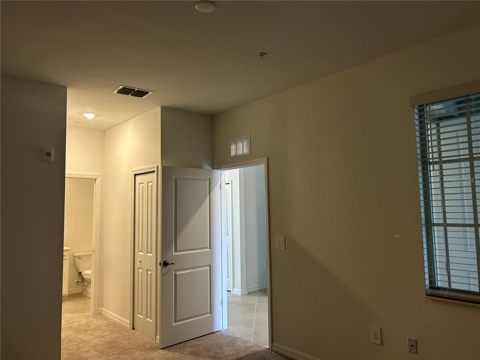 WELLEN PARK GOLF & COUNTRY CLUB - Residential Lease